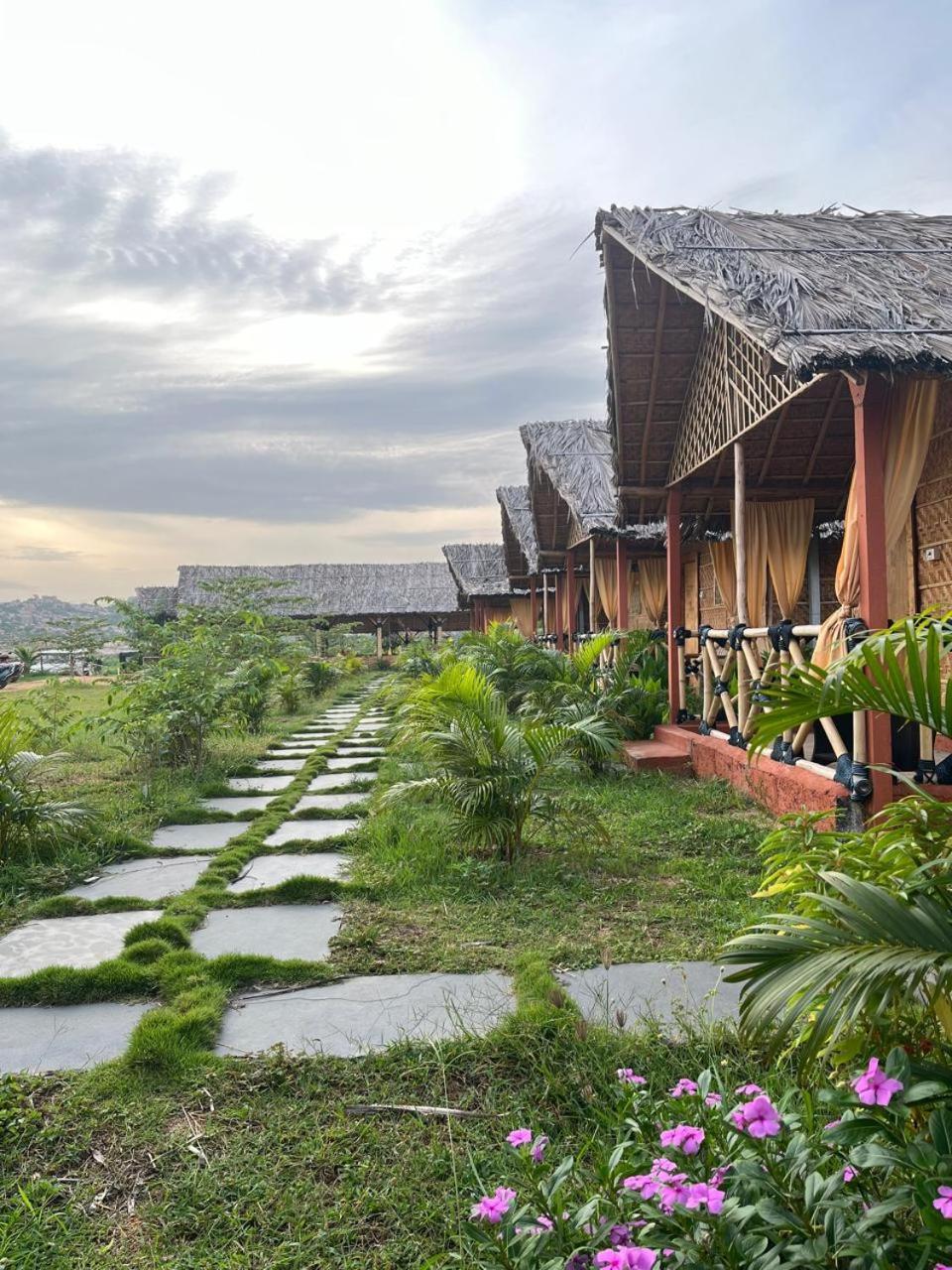 Hampi Rasta Cafe酒店 外观 照片